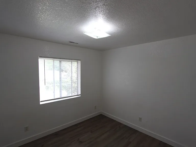 2115 N West St — Photo 20