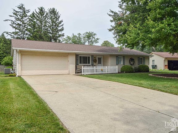2nd image of 3508 N Royal Oak Dr