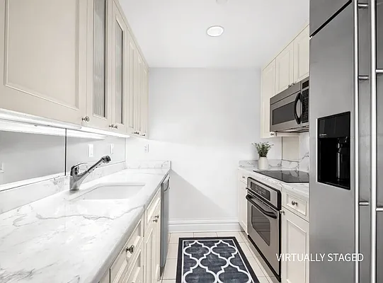 Rented by Brown Harris Stevens | media 4