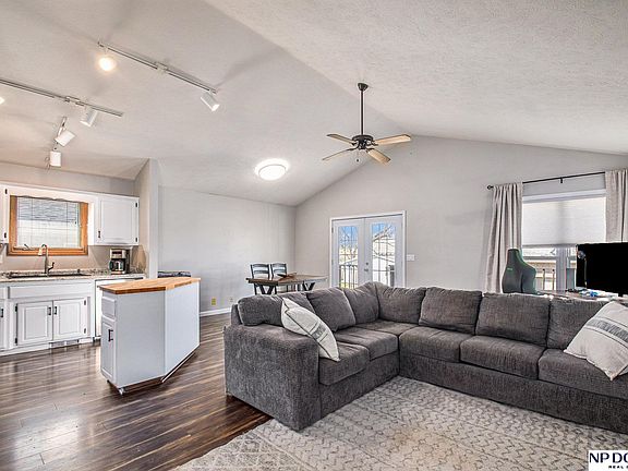 5th image of 1116 Avenue A