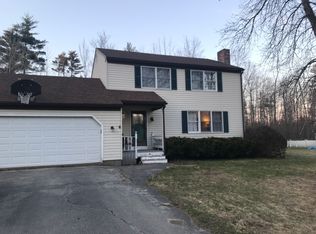 15 Primrose St, Winslow, ME 04901