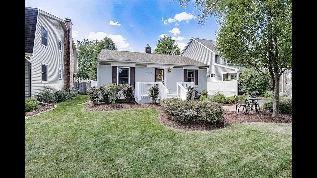 3 bed, 1200 sqft, $2,800 — Photo 1