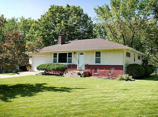 16416 Temple Dr N, Minnetonka, MN 55345