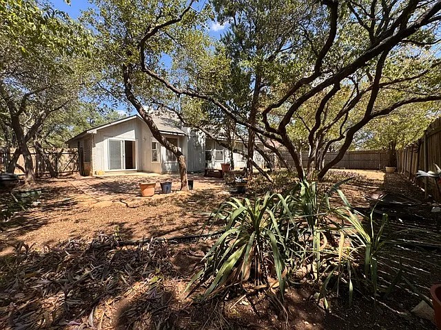 4 bed, 1787 sqft, $1,995 — Photo 2