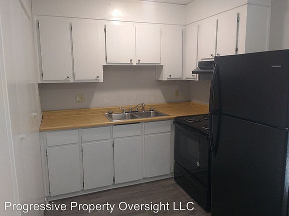 2nd image of 101 Delwood Cir APT C