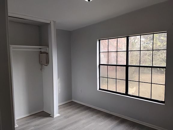 4th image of 4633 Bethume Dr