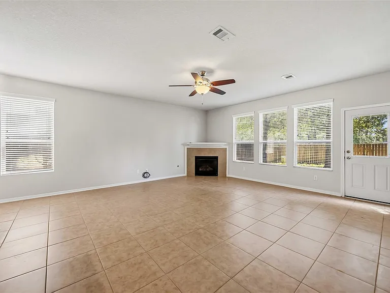 29526 Winton Wood Way — Photo 5
