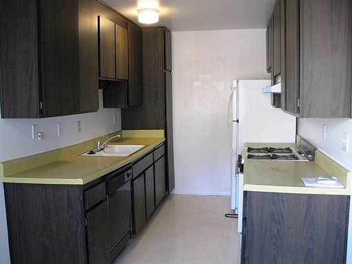 4th image of 9400 National Blvd APT 5
