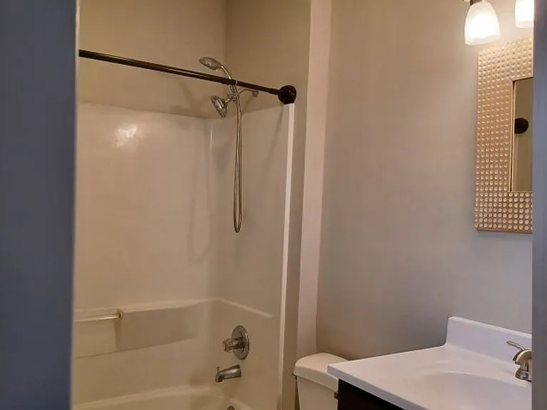 329 Cleveland St — Photo 8