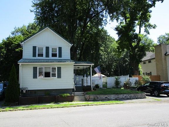 2nd image of 8-6 Patterson St