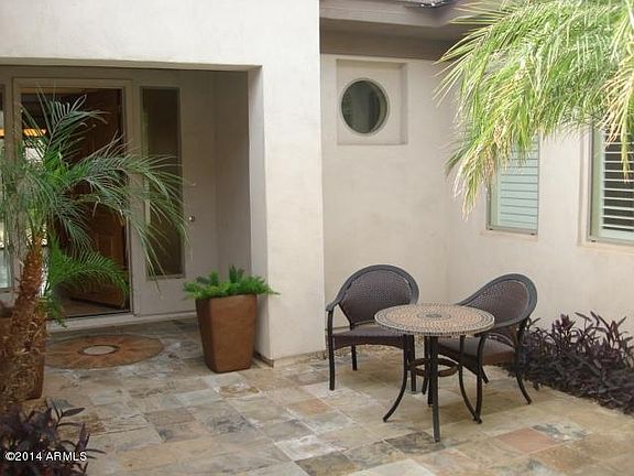 3rd image of 733 W Azure Ln
