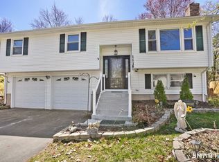 111 Ione Dr, Meriden, CT 06450