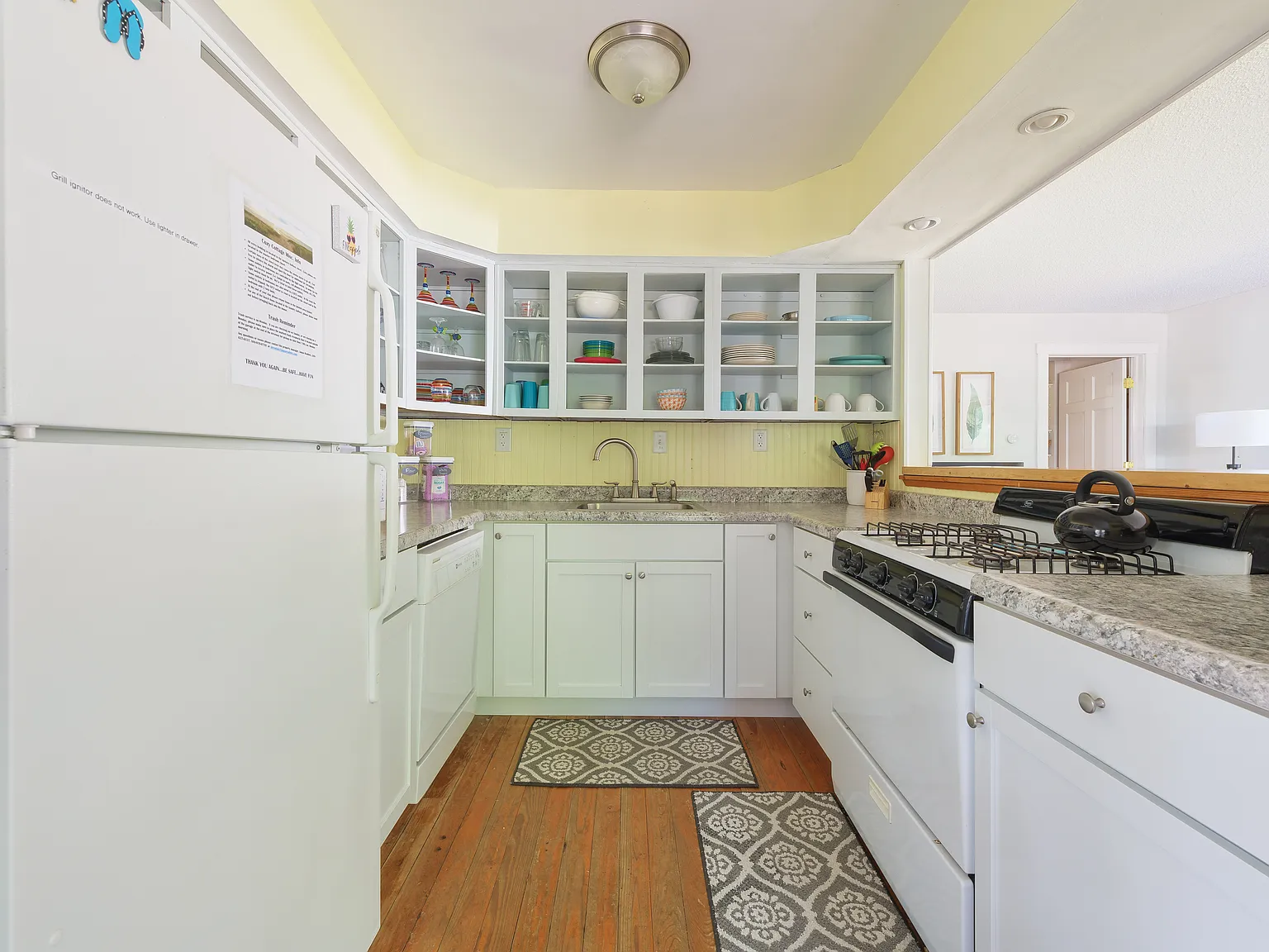 3 bed, 1500 sqft, $1,650 — Photo 2
