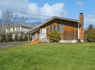 57 School St, Hampton Bays, NY 11946