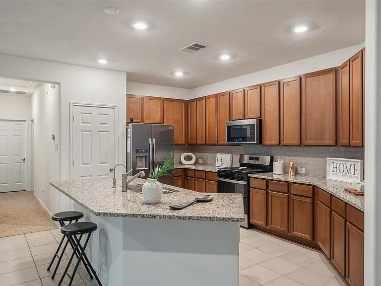 6218 Morning Fern Ln — Photo 10