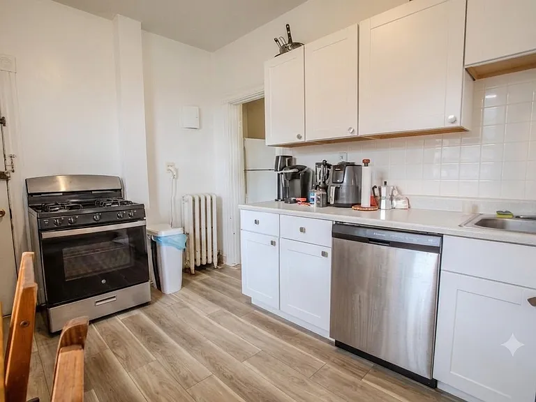 22 Glenville Ave #3 — Photo 11