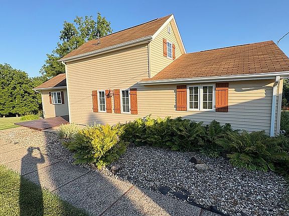 4th image of 209 Clay St
