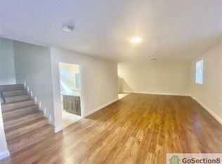 1606 E 32nd St, Los Angeles, CA 90011