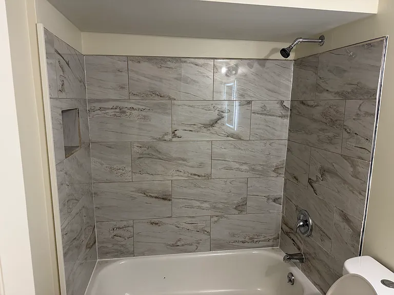 722 W Maxwell St #4 — Photo 9