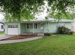 64 Irving St, Pryor, OK 74361
