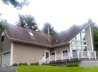 419 Weir Mountain Rd, Gilbert, PA 18331