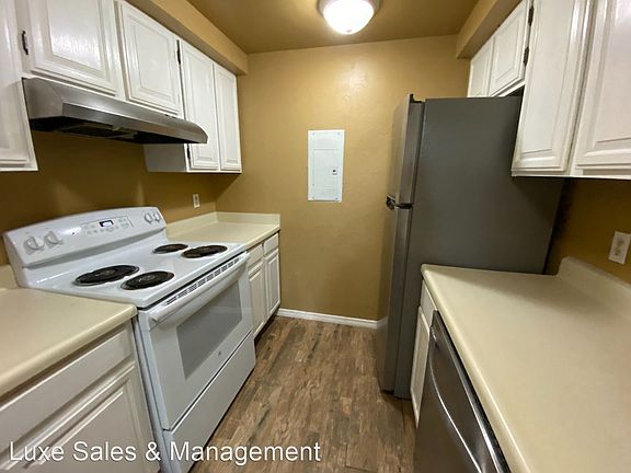 5th image of 11140 N Stratford Dr #514