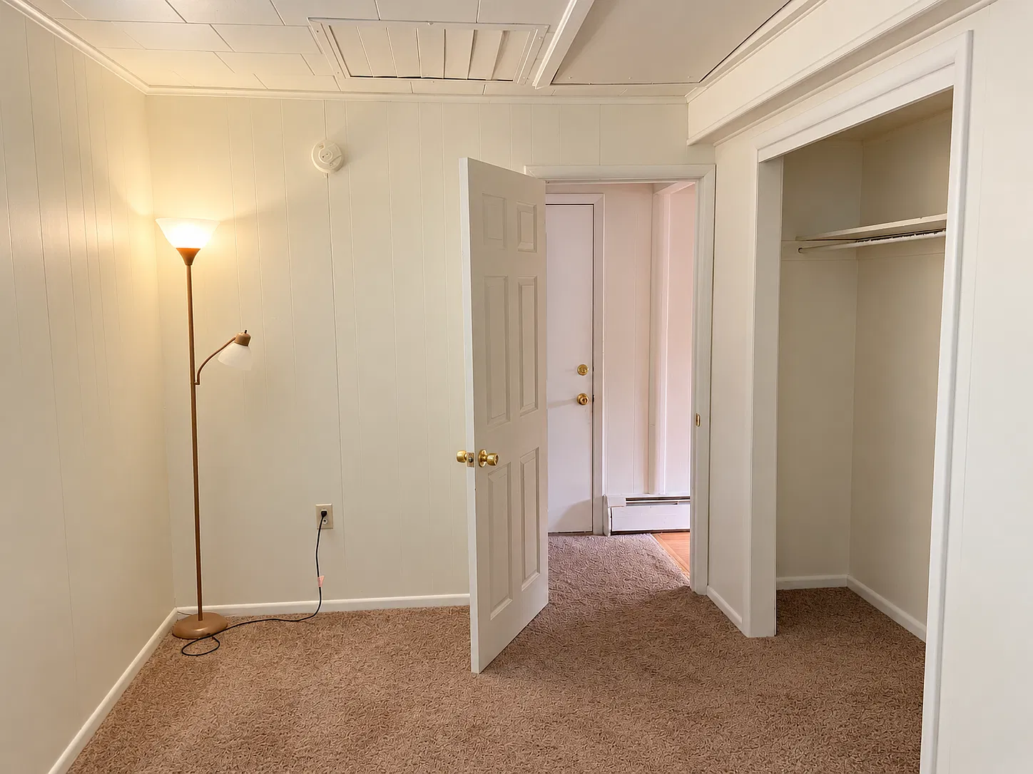 2 bed, 904 sqft, $1,895 — Photo 3