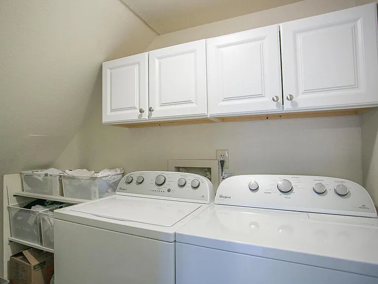 1501 E Prince Rd #B — Photo 10