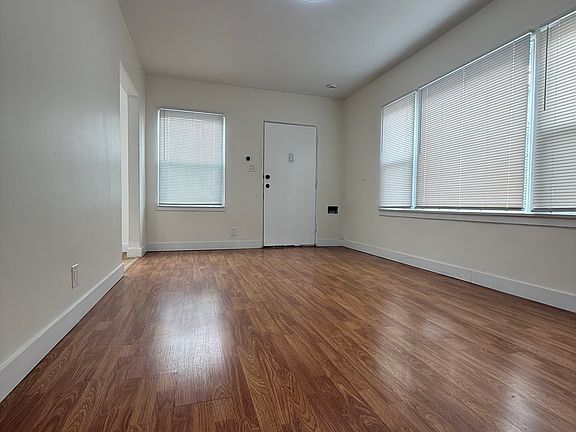 2nd image of 3039 S Bronson Ave Unit 1/2