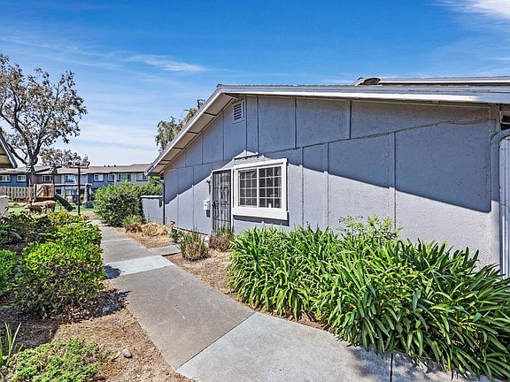 4th image of 4225 Chapalla Way
