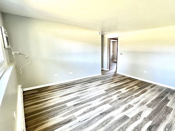 2nd image of 1355 Abbott Dr APT 1