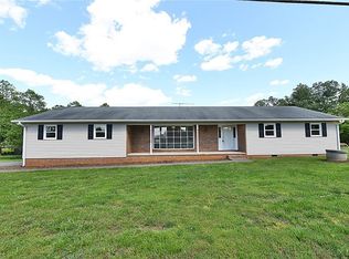 1816 Falcon Rd, East Bend, NC 27018