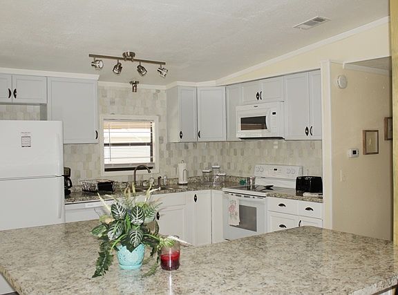 5th image of 29 Spanish Ct