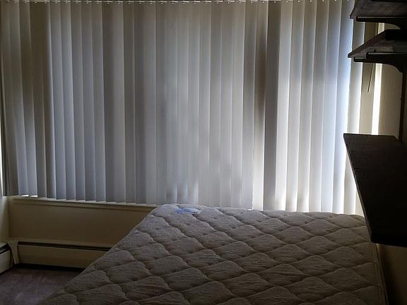 3rd image of 711 Arch St APT 203