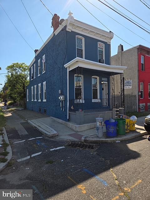 1st image of 554 Pine St