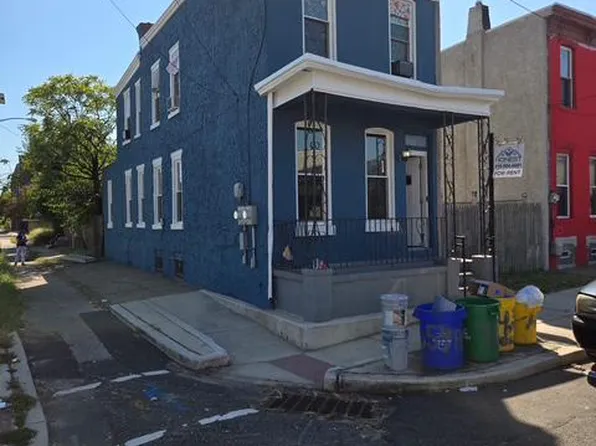 554 Pine St, Camden, NJ 08103