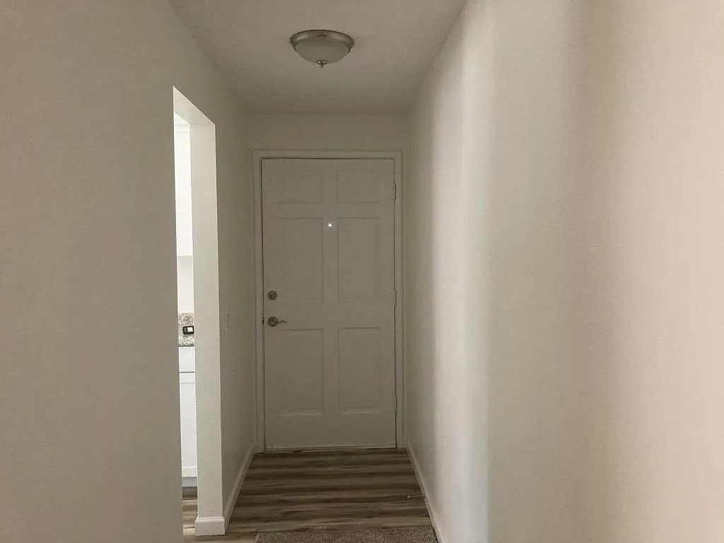 875 Cambridge St — Photo 2