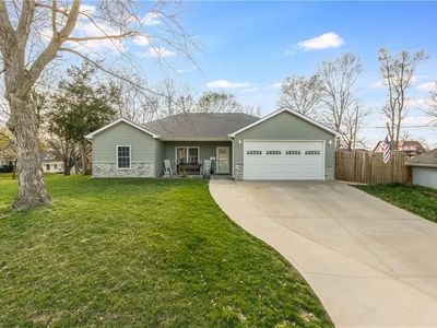 904 S 33rd St, Saint Joseph, MO, 64507