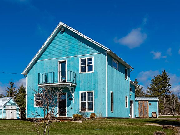 5th image of 7 McKenna Dr