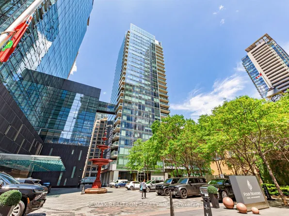 55 Scollard St #2005, Toronto, ON M5R 0A1