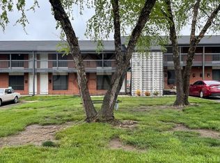 6009 Barton St, Shawnee, KS 66203