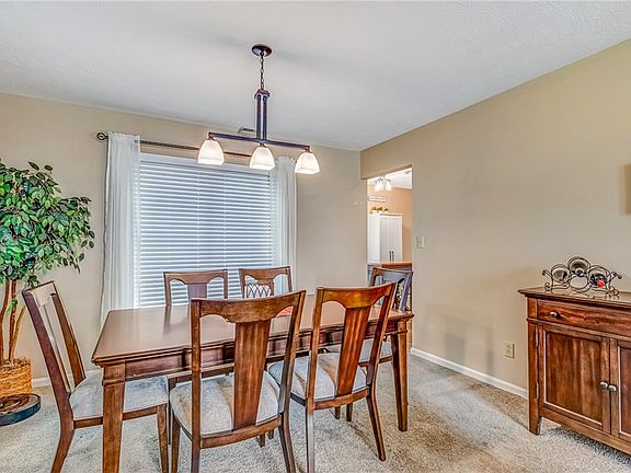 5th image of 2462 Ferndown Dr