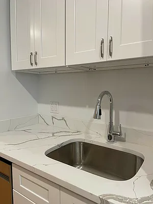 Rented by HOLTON REAL ESTATE INC. | media 16