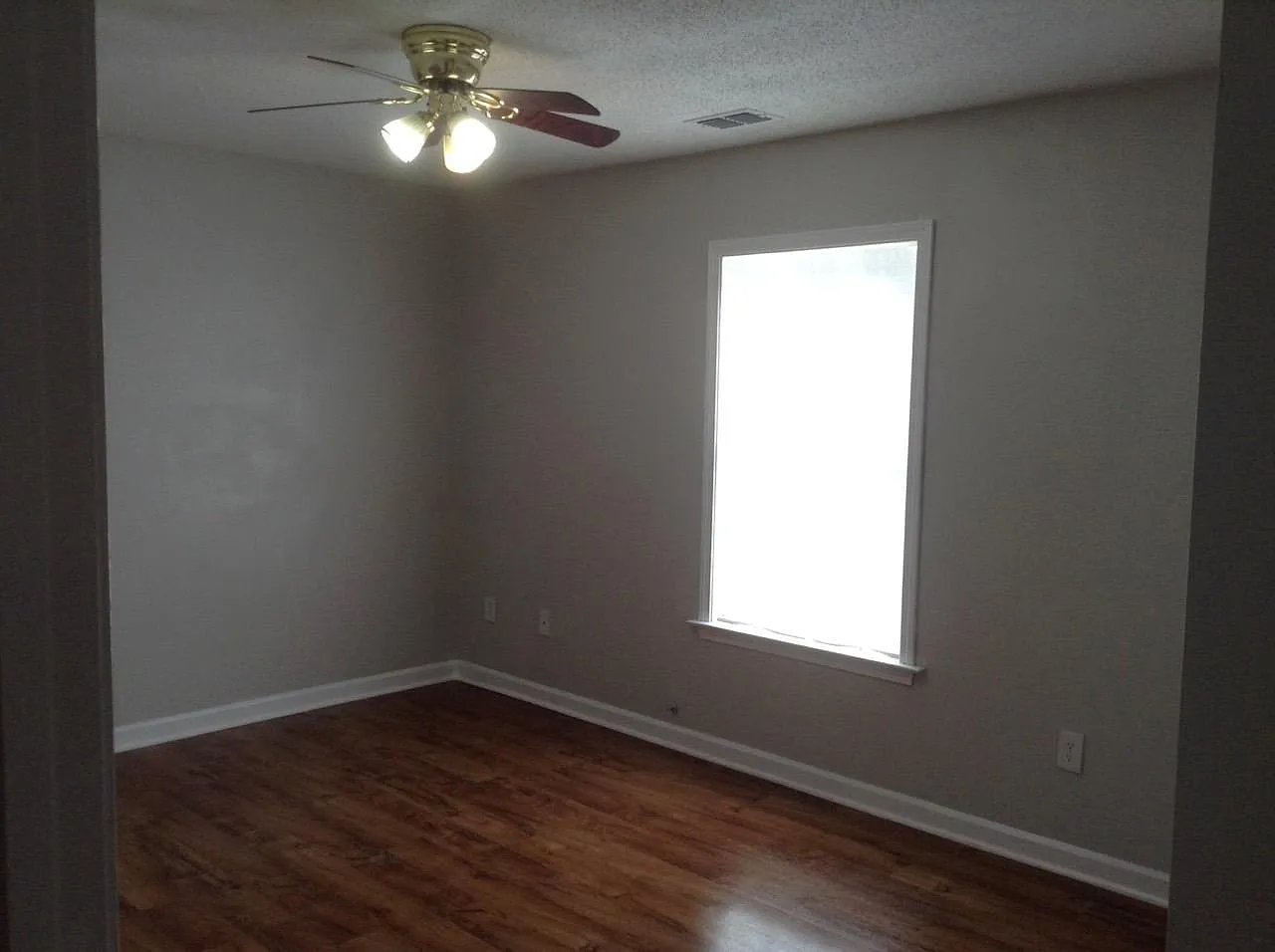 2 bed, 800 sqft, $950 — Photo 3