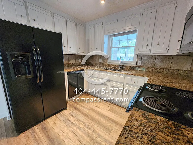 142 Wanda Ave — Photo 10