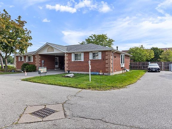 3rd image of 8525 Little River Rd #9