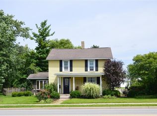 906 E Bellefontaine St, Wapakoneta, OH 45895