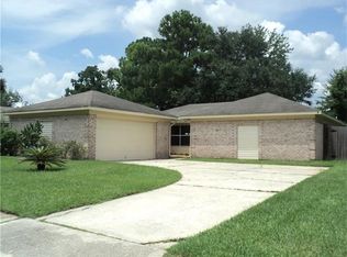 224 Drury Ln, Slidell, LA 70460