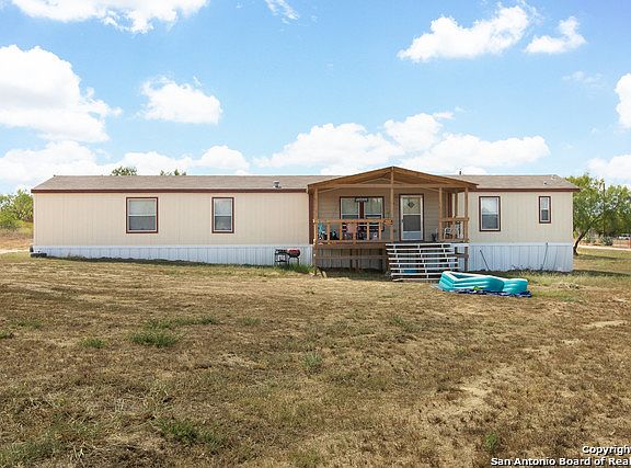 4th image of 102 County Road 2662