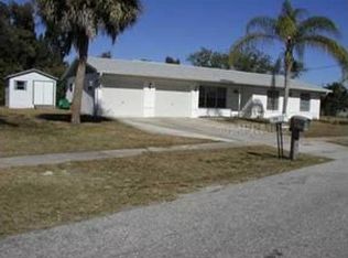 2155 Lakeshore Cir, Pt Charlotte, FL 33952